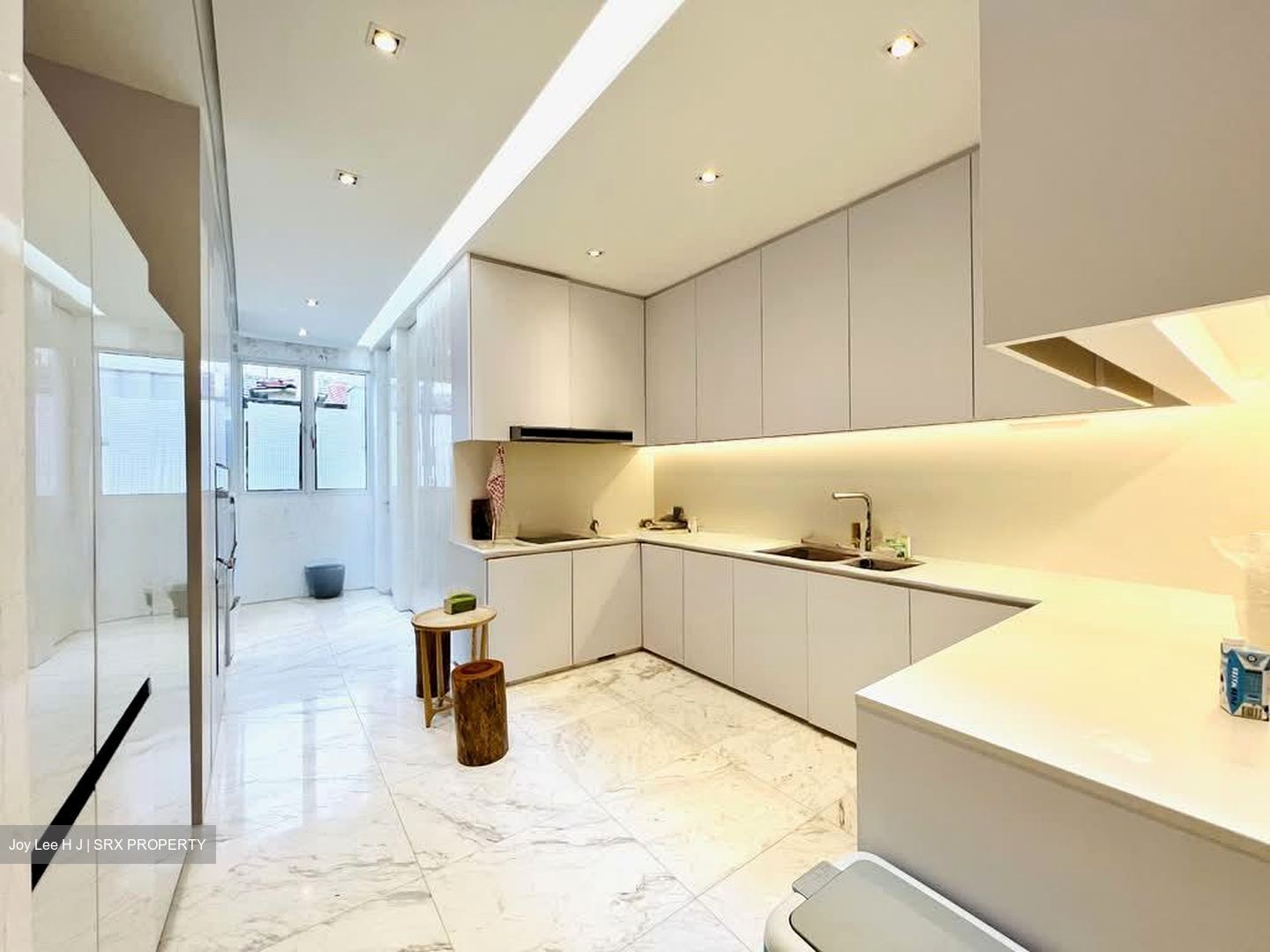 Eng Kong Park (D21), Shop House #593847361